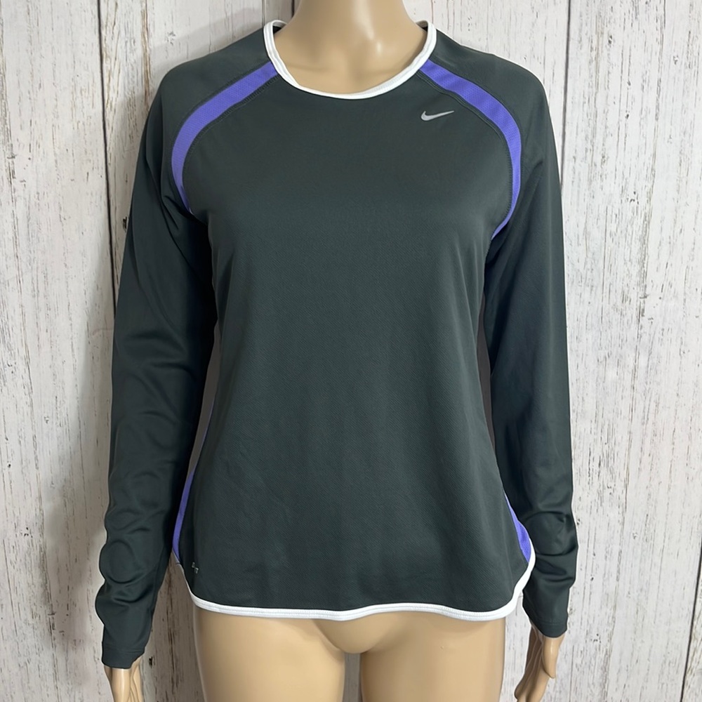 Nike Dri Fit Gray Purple White Long Sleeves Top Size Medium